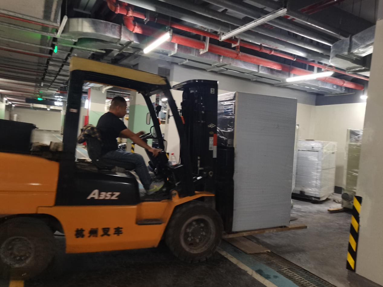 珠江洗滌設(shè)備隔離式工業(yè)洗衣機(jī)廠應(yīng)用案例